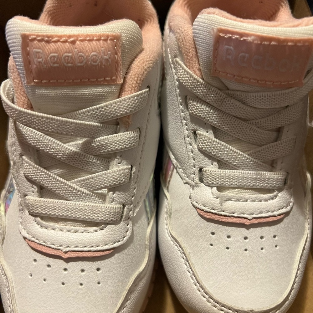 Reebok Kids White and Peach Sneakers SIZE 6C